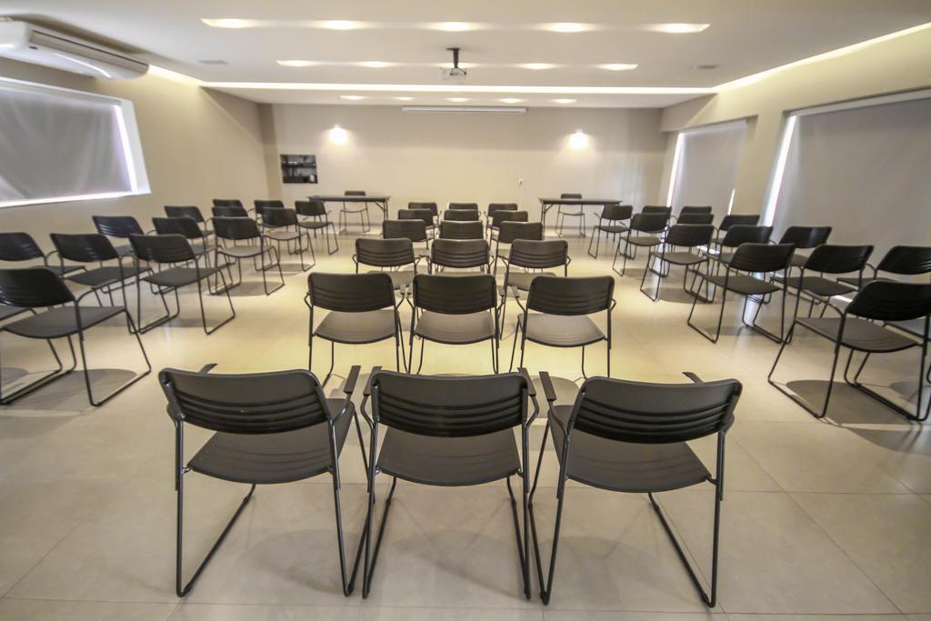 Gales Park Hotel دورادوس المظهر الخارجي الصورة