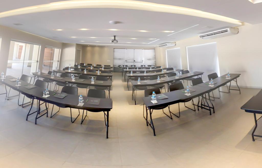 Gales Park Hotel دورادوس المظهر الخارجي الصورة