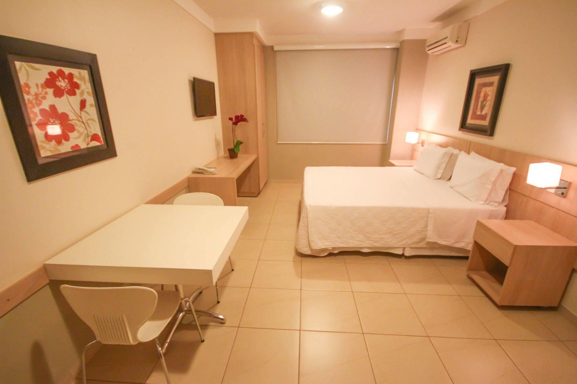 Gales Park Hotel دورادوس المظهر الخارجي الصورة