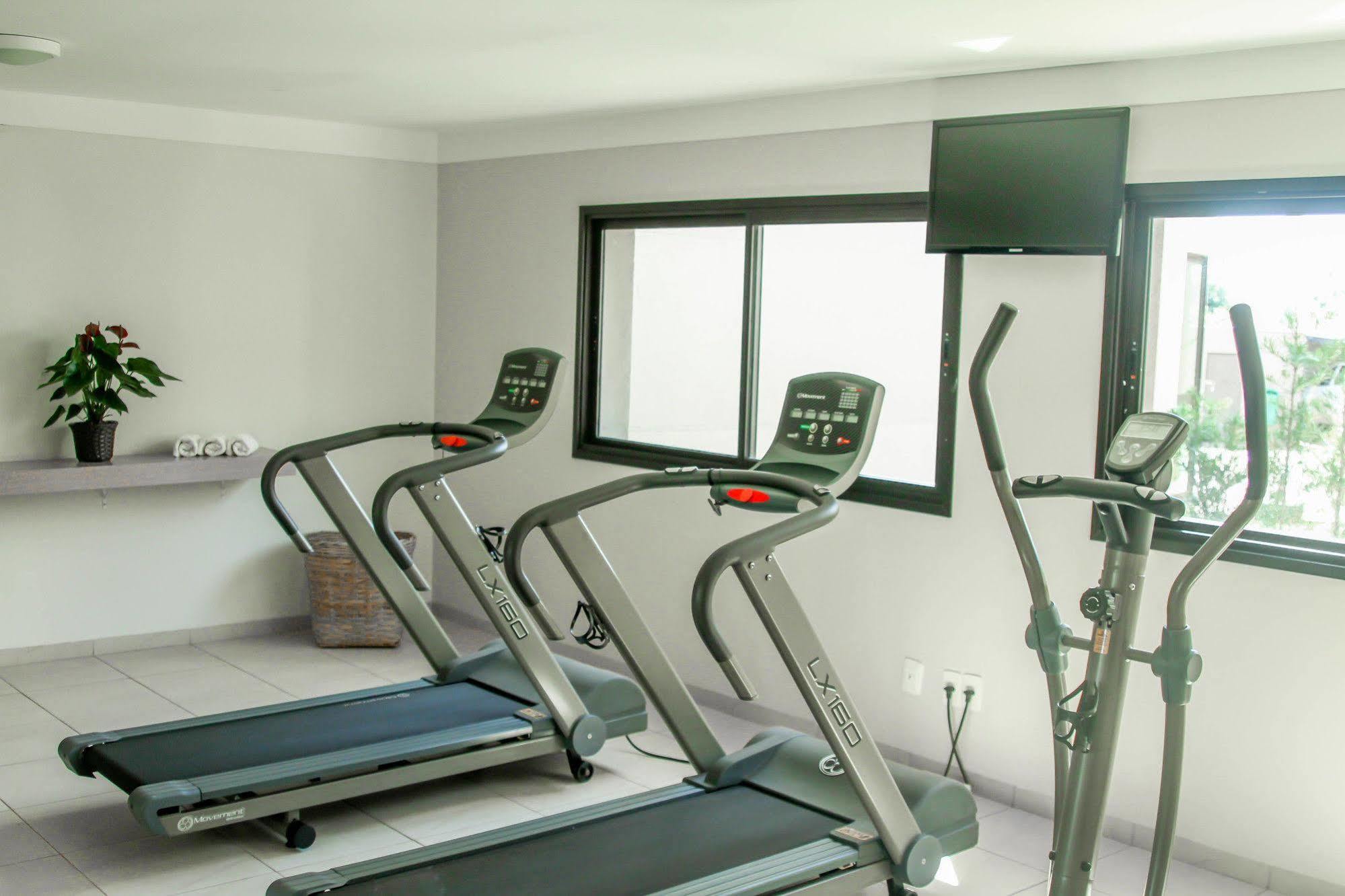 Gales Park Hotel دورادوس المظهر الخارجي الصورة