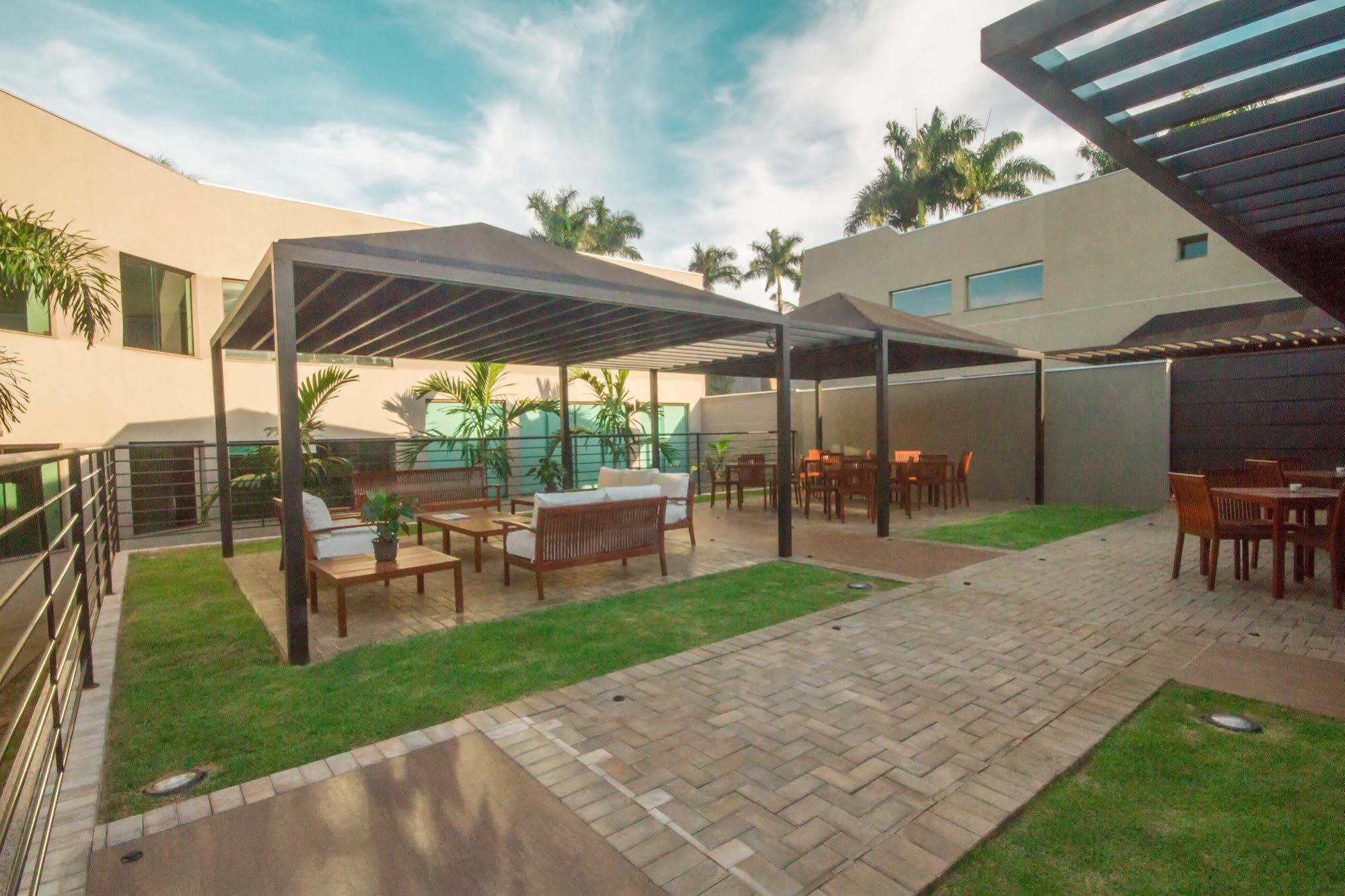 Gales Park Hotel دورادوس المظهر الخارجي الصورة